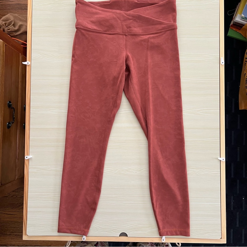 Lululemon Leggings - Size: 6; Rusty Orange